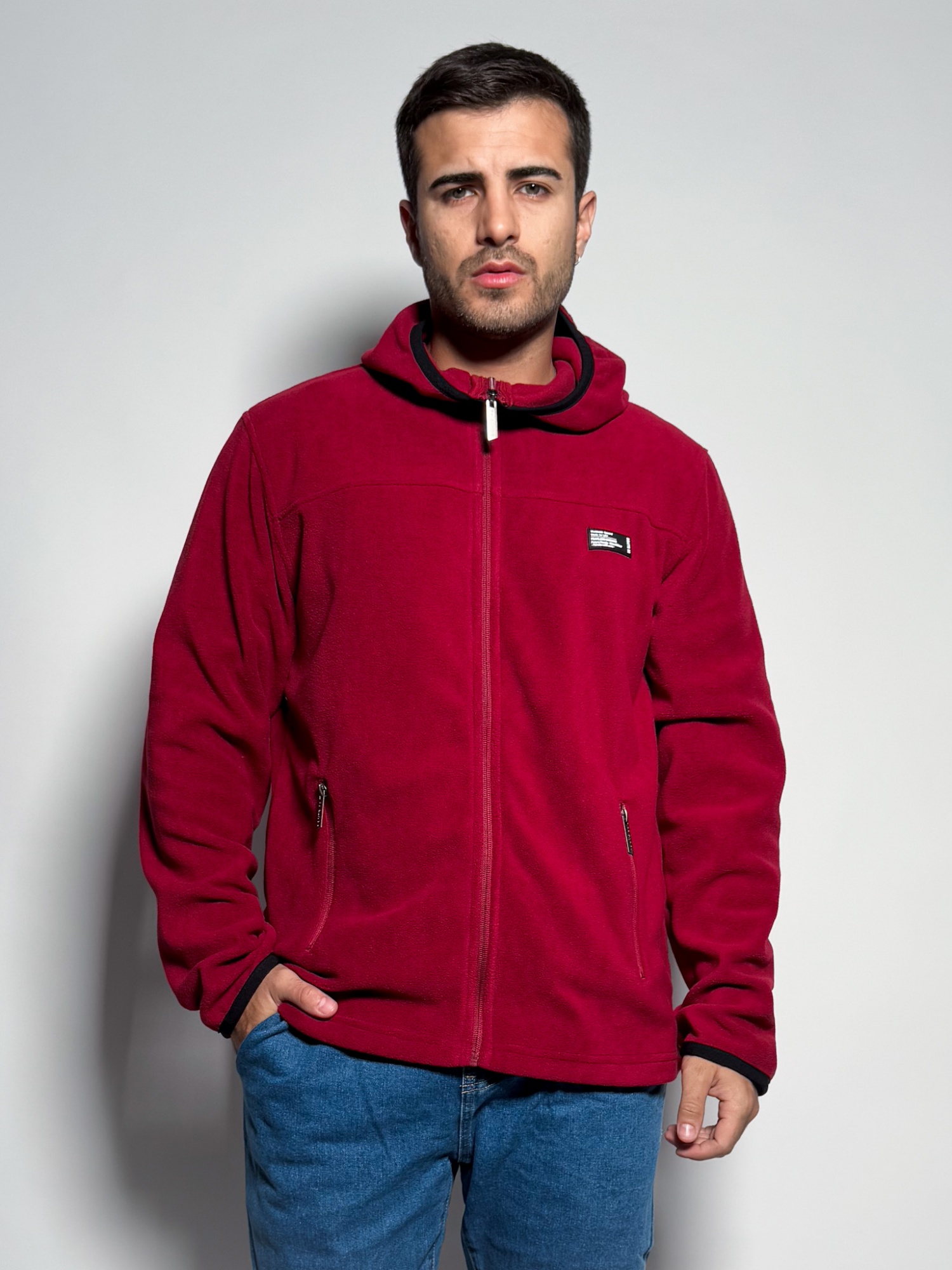 Campera de micropolar con capucha Tadeo 