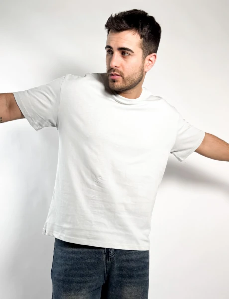 Remera oversize con estampa con relieve Bal