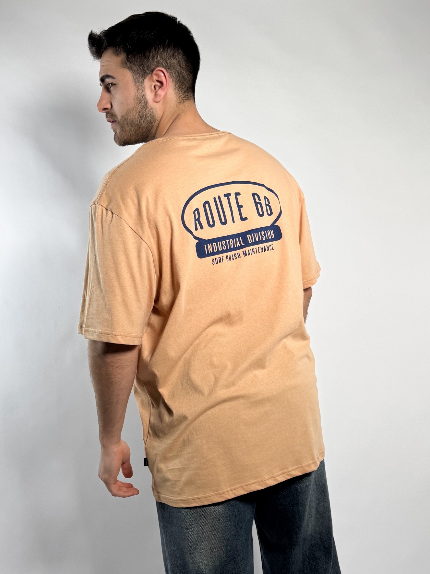 Remera oversize con estampa Polino