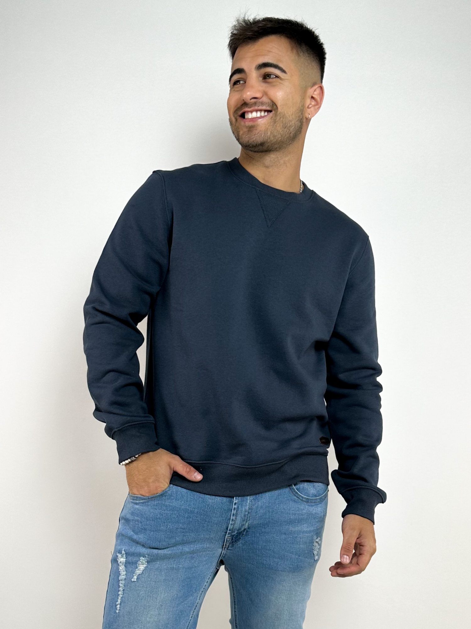 Buzo básico liso Parolo