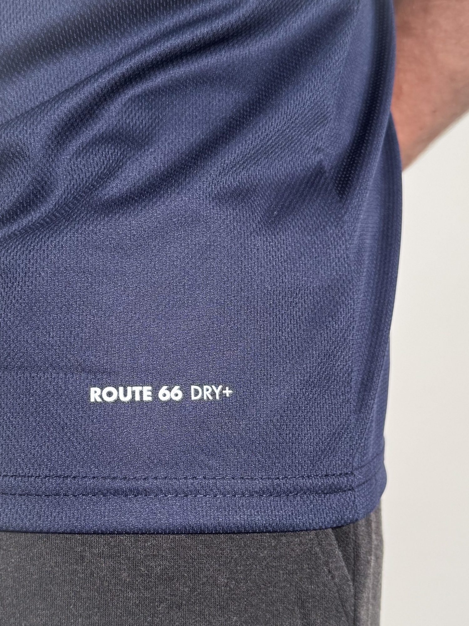 Remera deportiva DRY+ Renzo